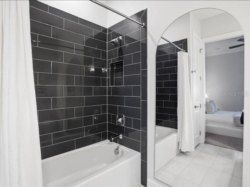 Image 24 of 46 For 6243 Plateau Court