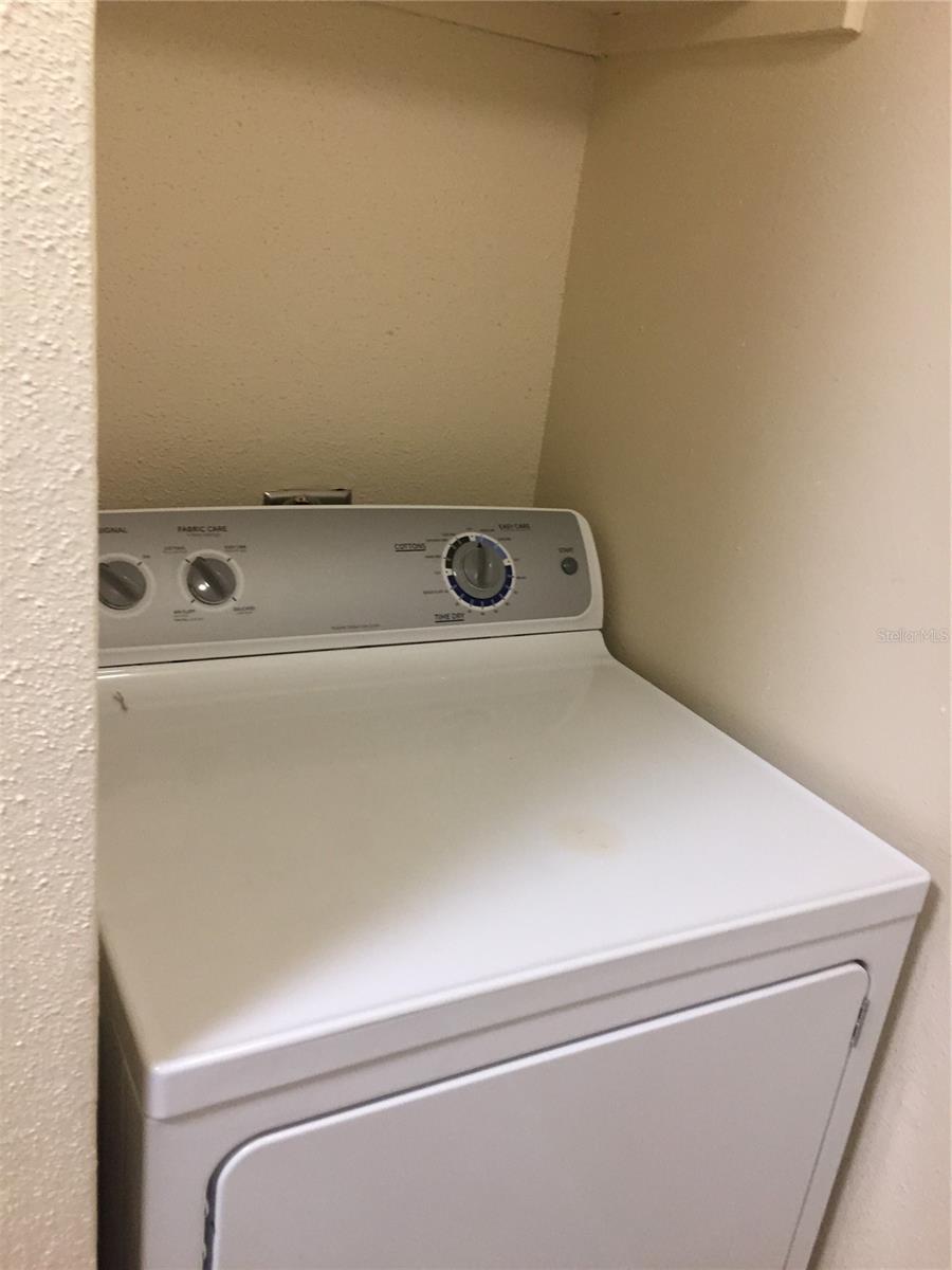 Listing photo id 8 for 3748 Idlebrook Circle 102