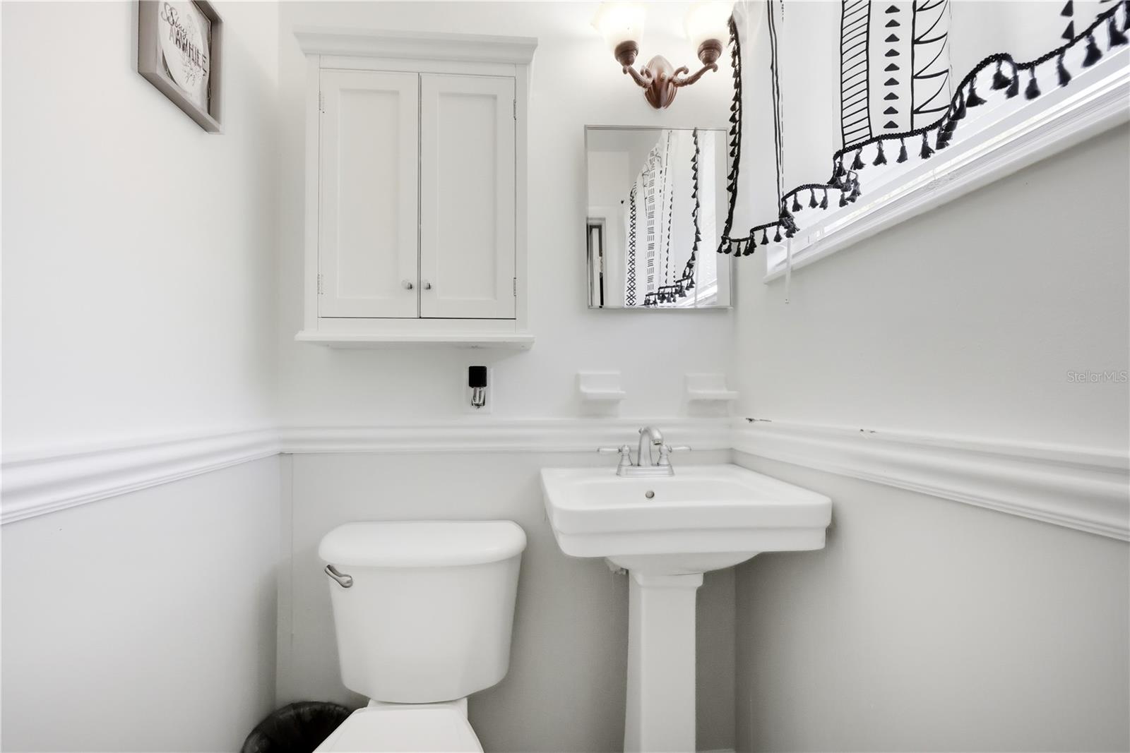 Image 18 of 23 For 786 Warren Avenue