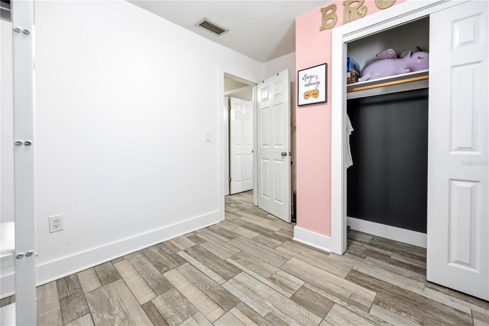 Image 20 of 23 For 786 Warren Avenue