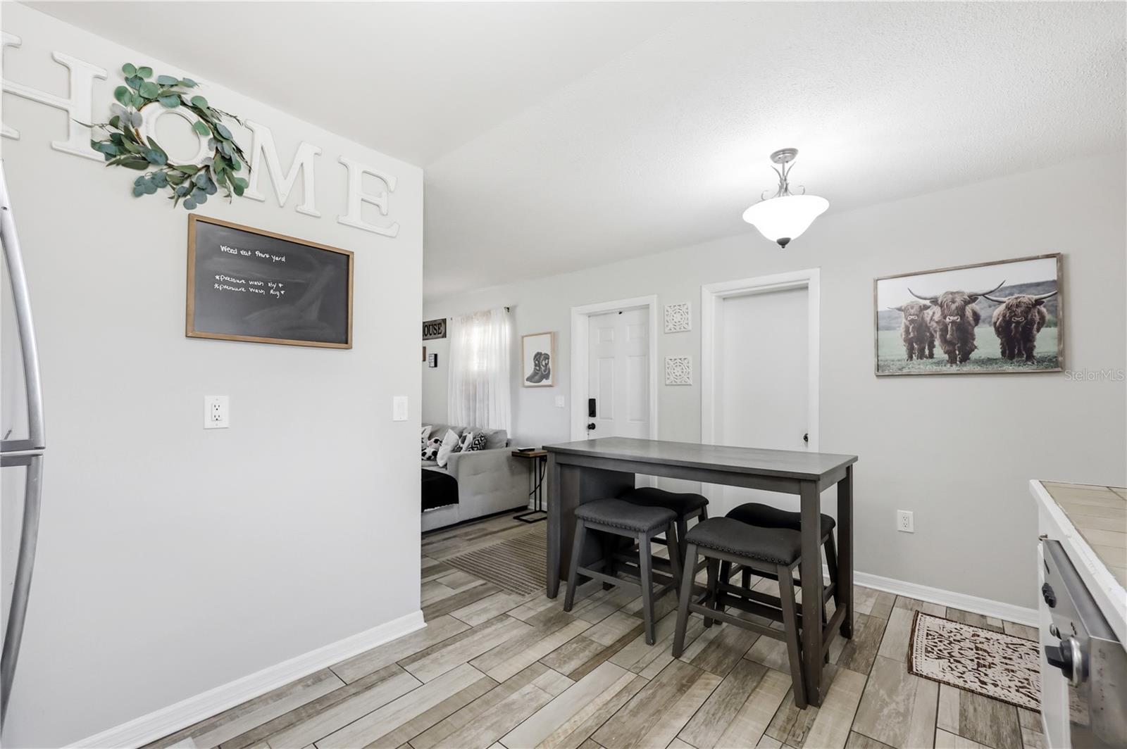 Image 9 of 23 For 786 Warren Avenue