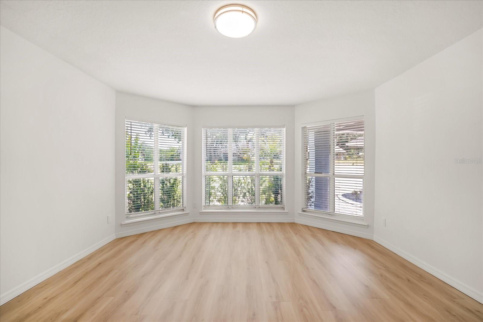 Image 19 of 33 For 10713 Denali Drive