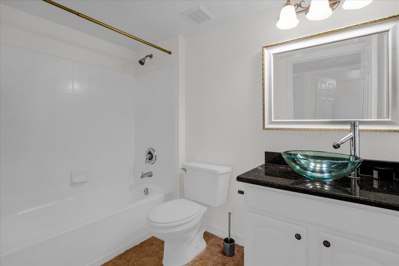 Image 19 of 32 For 13953 Fairway Island Drive 618