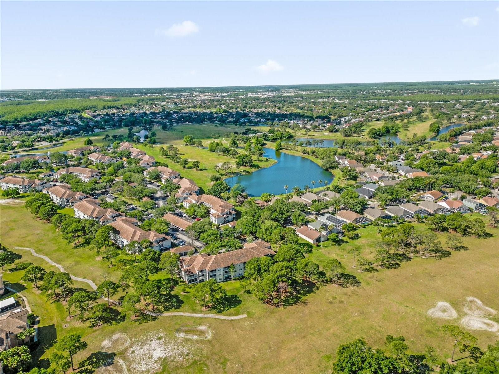 Image 28 of 32 For 13953 Fairway Island Drive 618