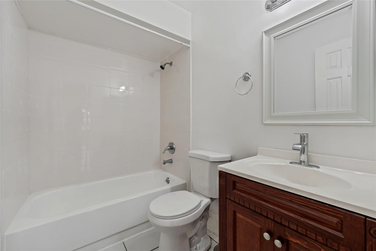 Image 14 of 32 For 7138 Harbor Heights Drive