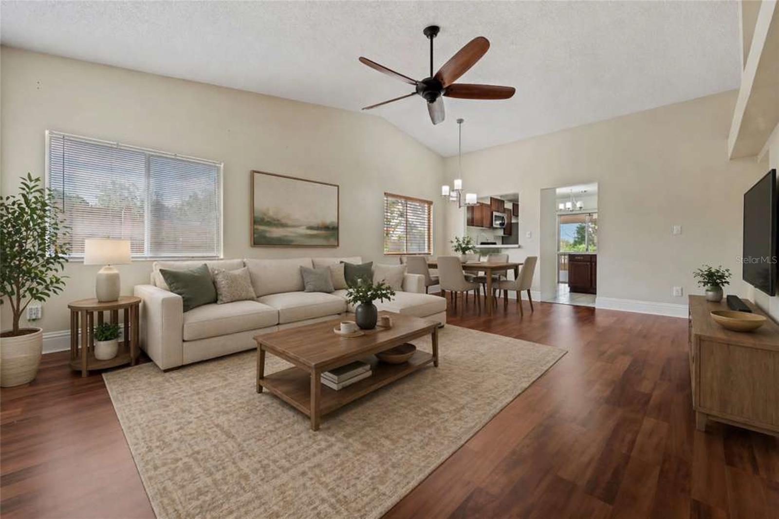 Image 4 of 32 For 7138 Harbor Heights Drive