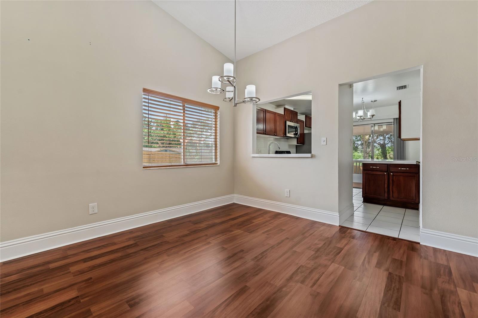 Image 7 of 32 For 7138 Harbor Heights Drive