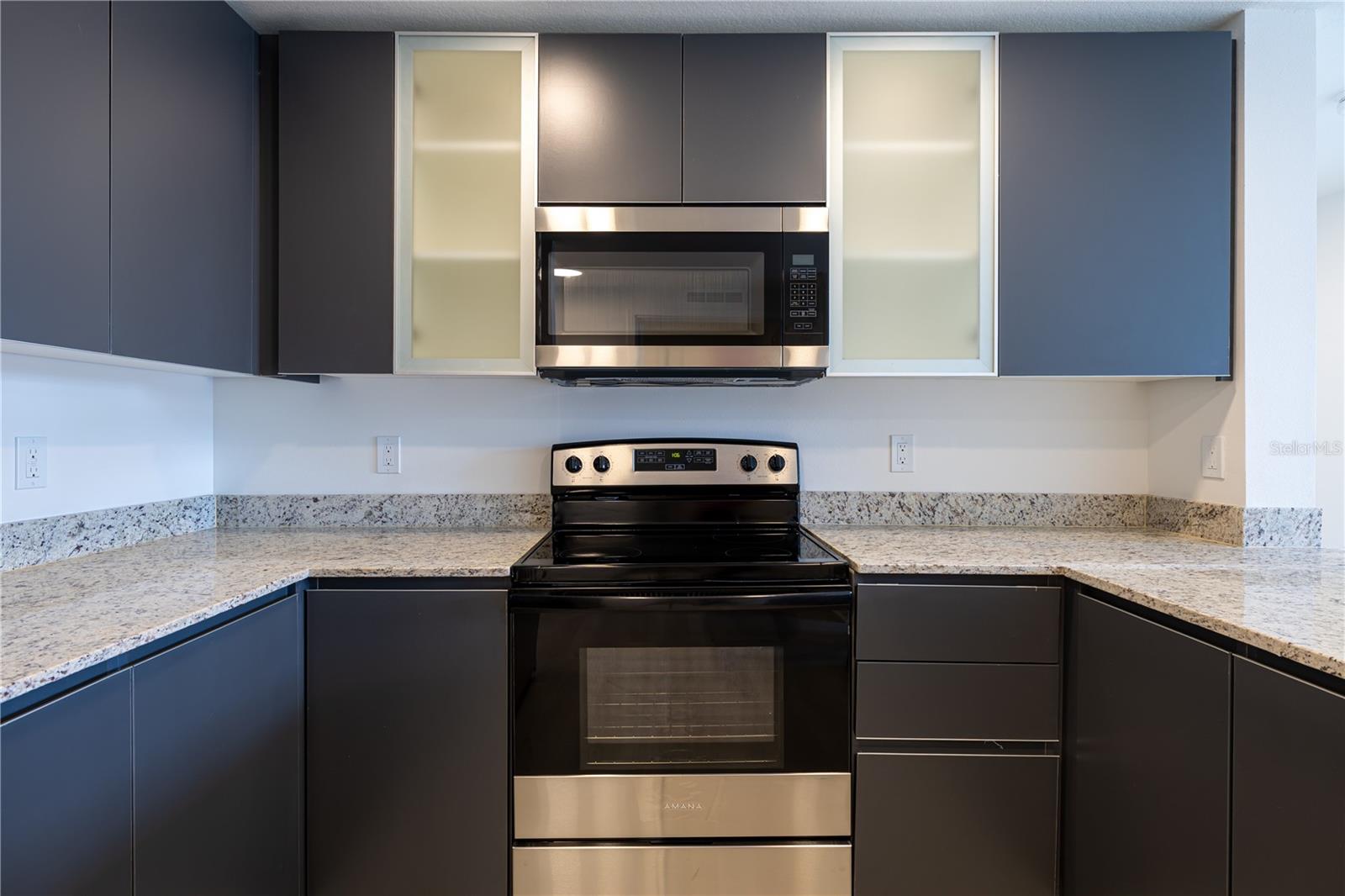 Image 11 of 46 For 5579 Pga Boulevard 323