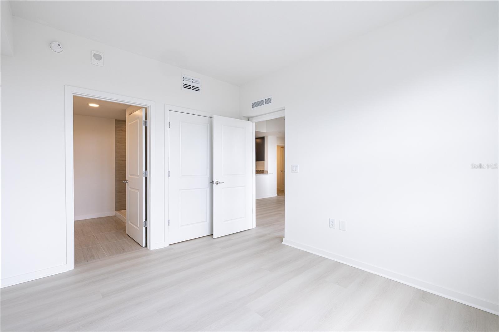 Image 15 of 46 For 5579 Pga Boulevard 323