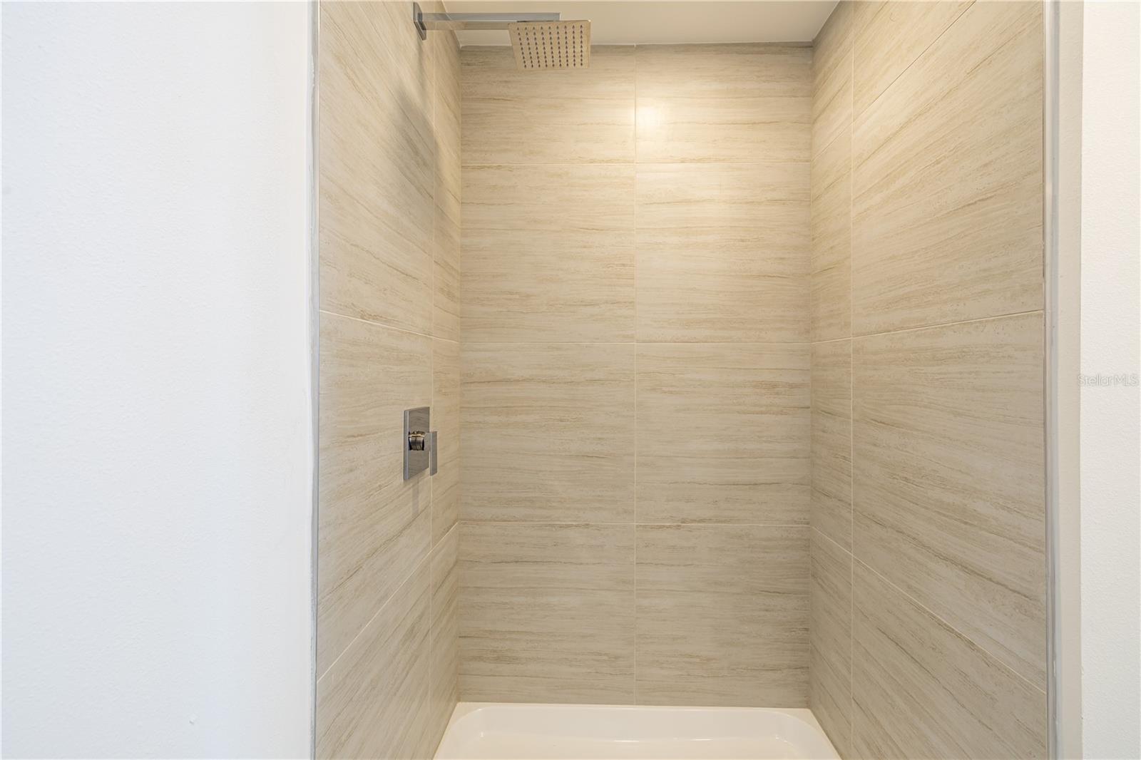 Image 18 of 46 For 5579 Pga Boulevard 323