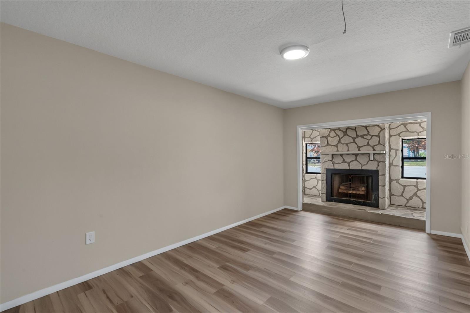 Image 12 of 61 For 1510 Tangerwood Court