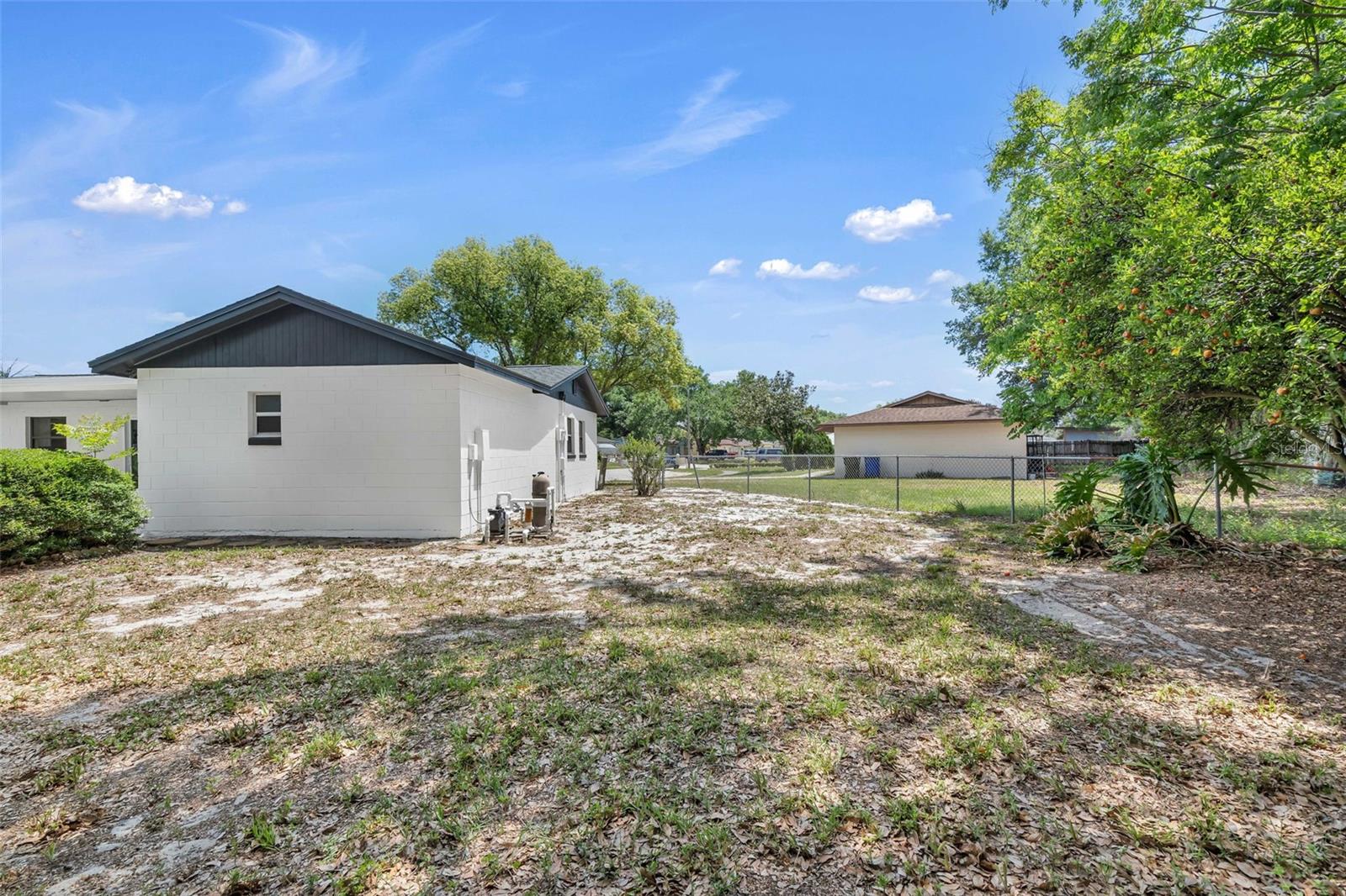 Image 41 of 61 For 1510 Tangerwood Court