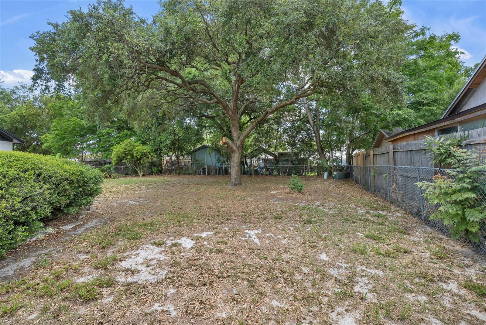 Image 42 of 61 For 1510 Tangerwood Court