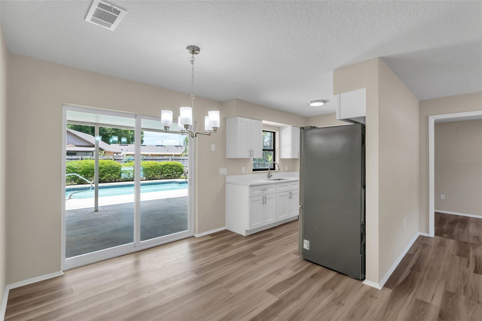 Image 9 of 61 For 1510 Tangerwood Court