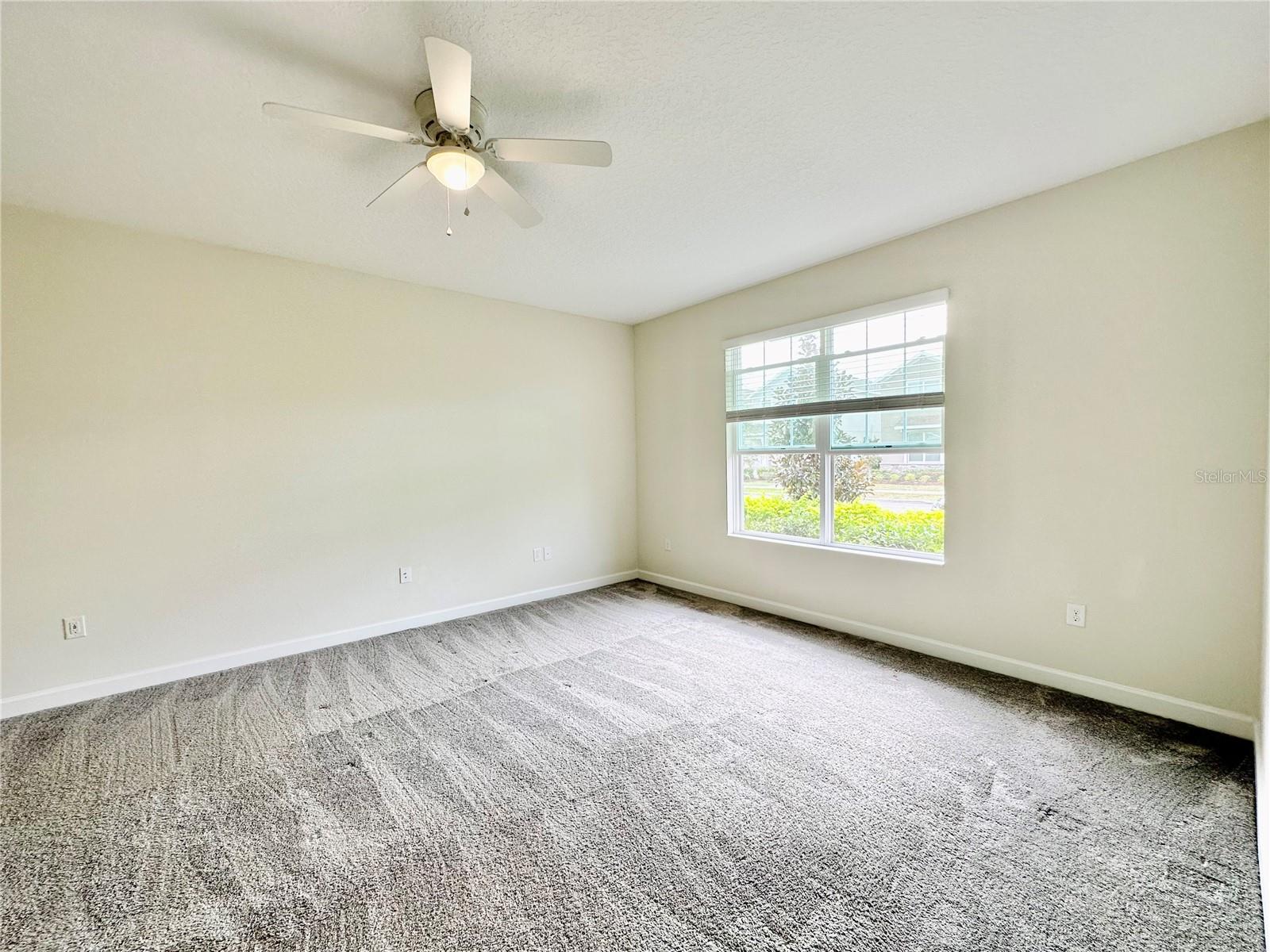 Image 12 of 40 For 11823 Charades Street