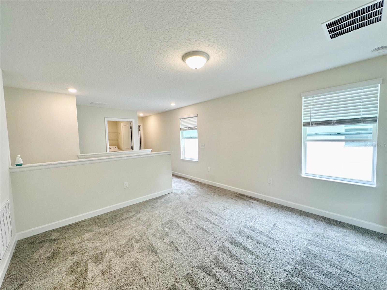 Image 18 of 40 For 11823 Charades Street