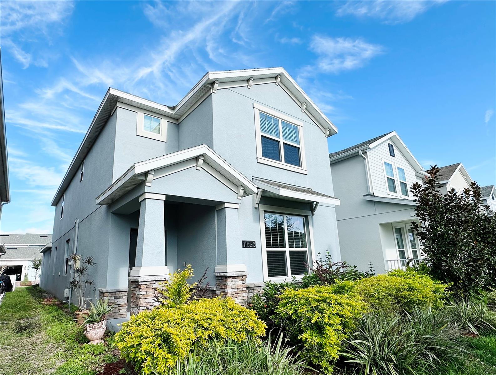 Image 2 of 40 For 11823 Charades Street