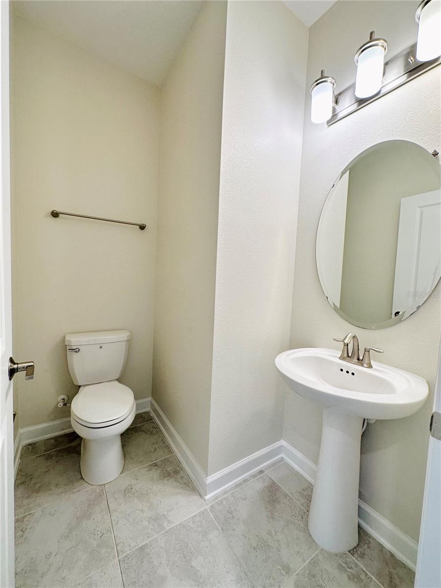 Image 27 of 40 For 11823 Charades Street