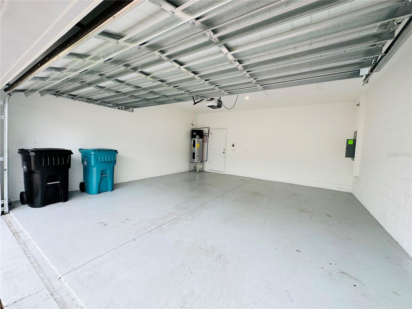 Image 29 of 40 For 11823 Charades Street