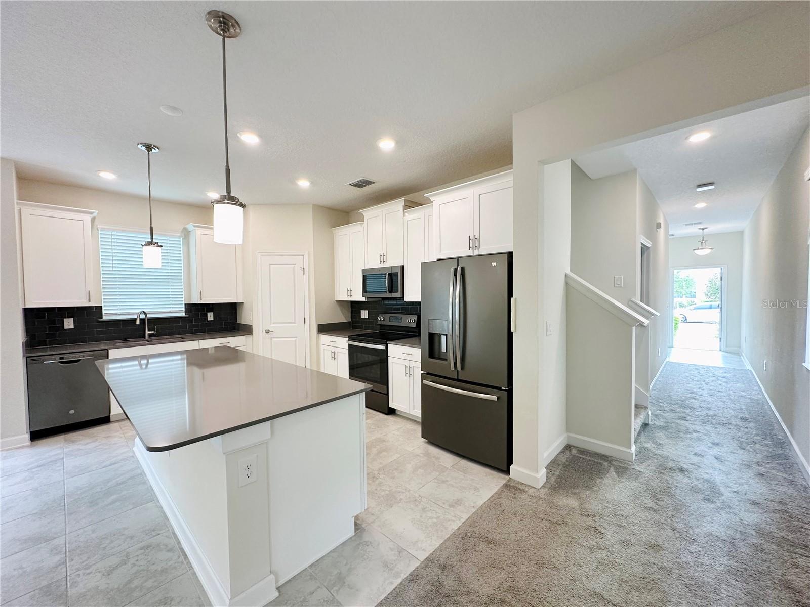 Image 5 of 40 For 11823 Charades Street