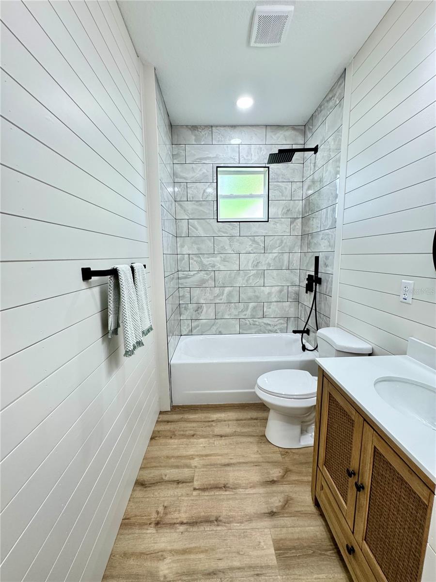 Image 25 of 57 For 1306 8th Street 1 & 2