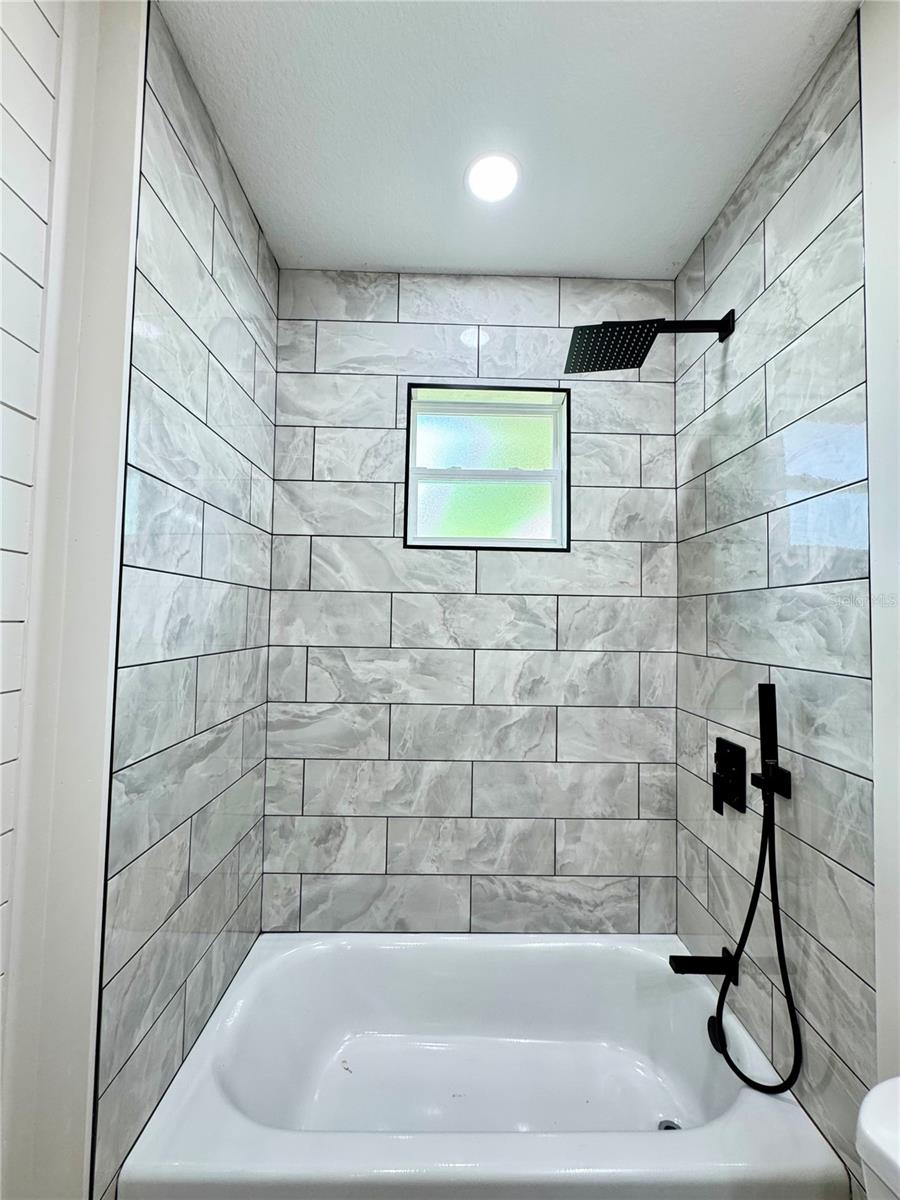 Image 26 of 57 For 1306 8th Street 1 & 2