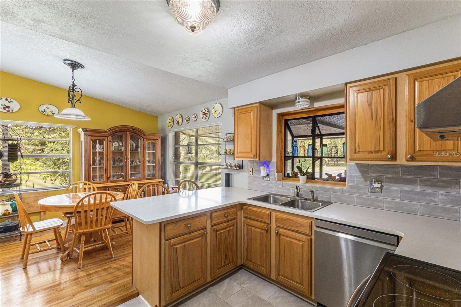 Image 12 of 30 For 17877 Phil C Peters Rd