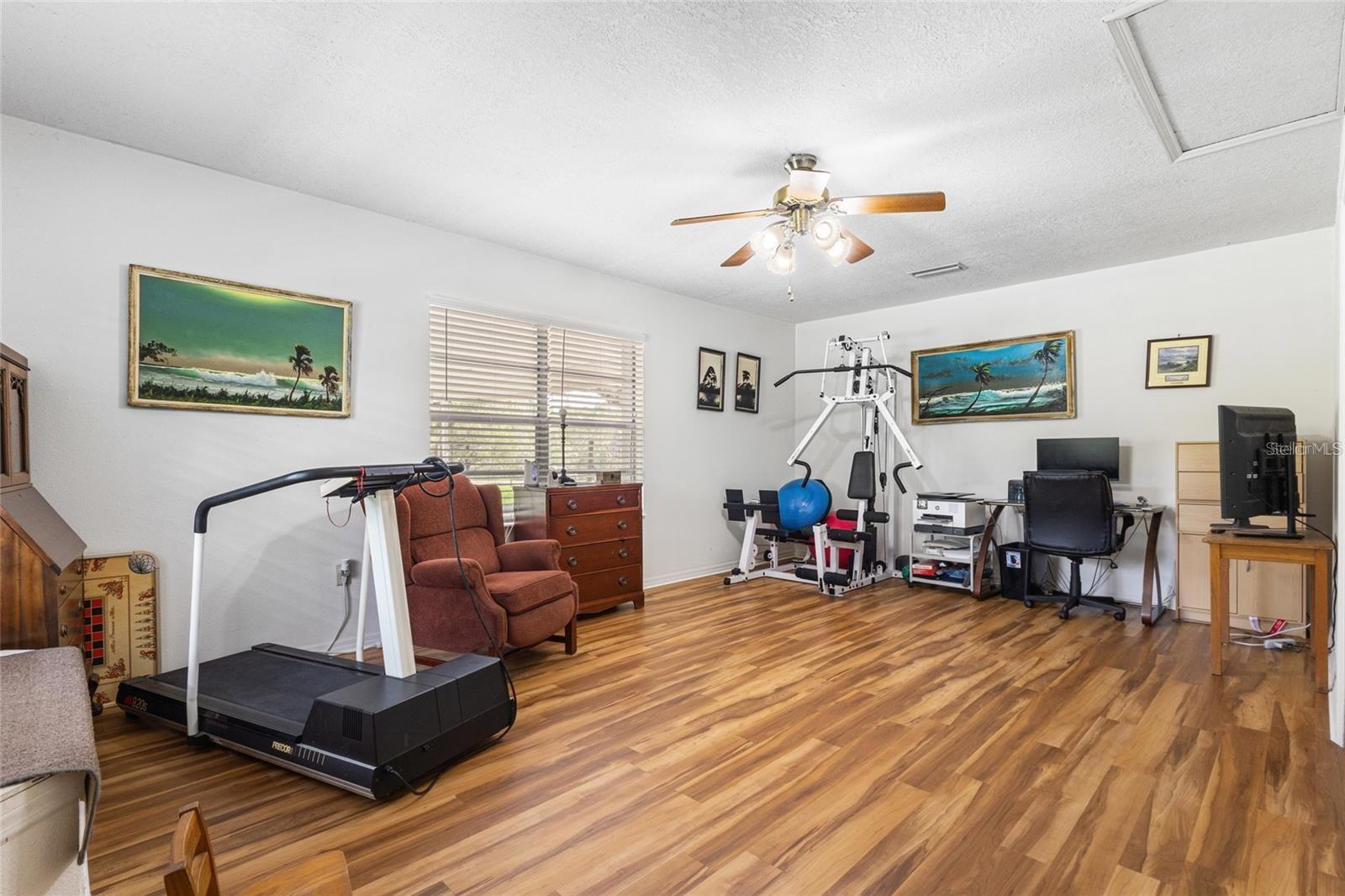 Image 17 of 30 For 17877 Phil C Peters Rd