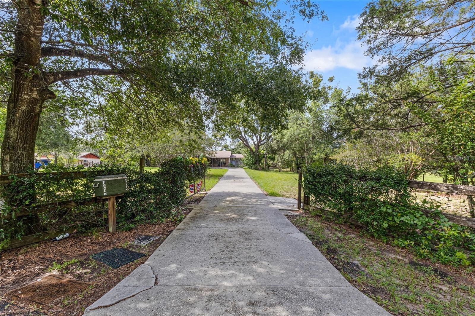 Image 4 of 30 For 17877 Phil C Peters Rd