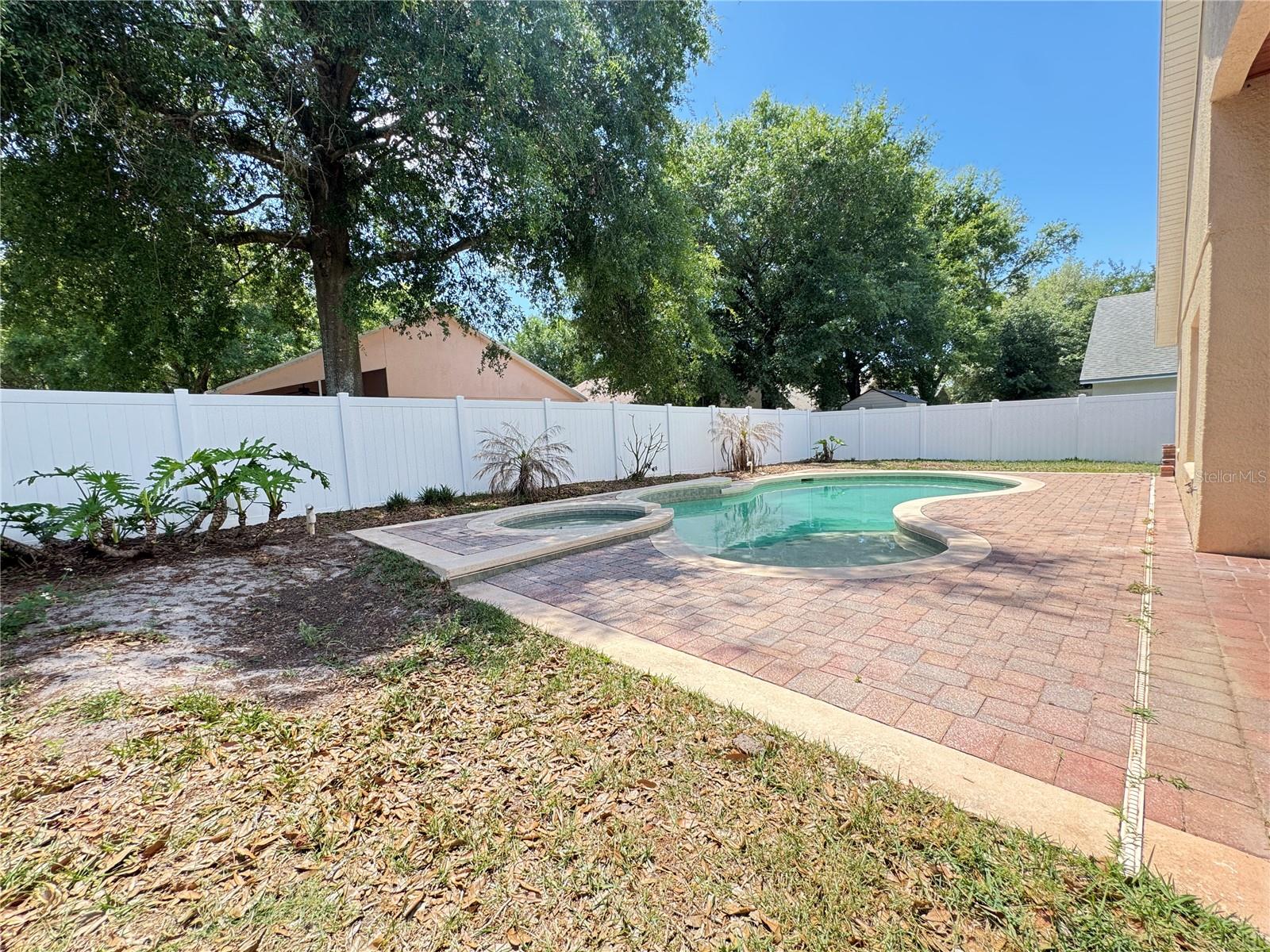Image 21 of 23 For 475 Lisa Karen Circle