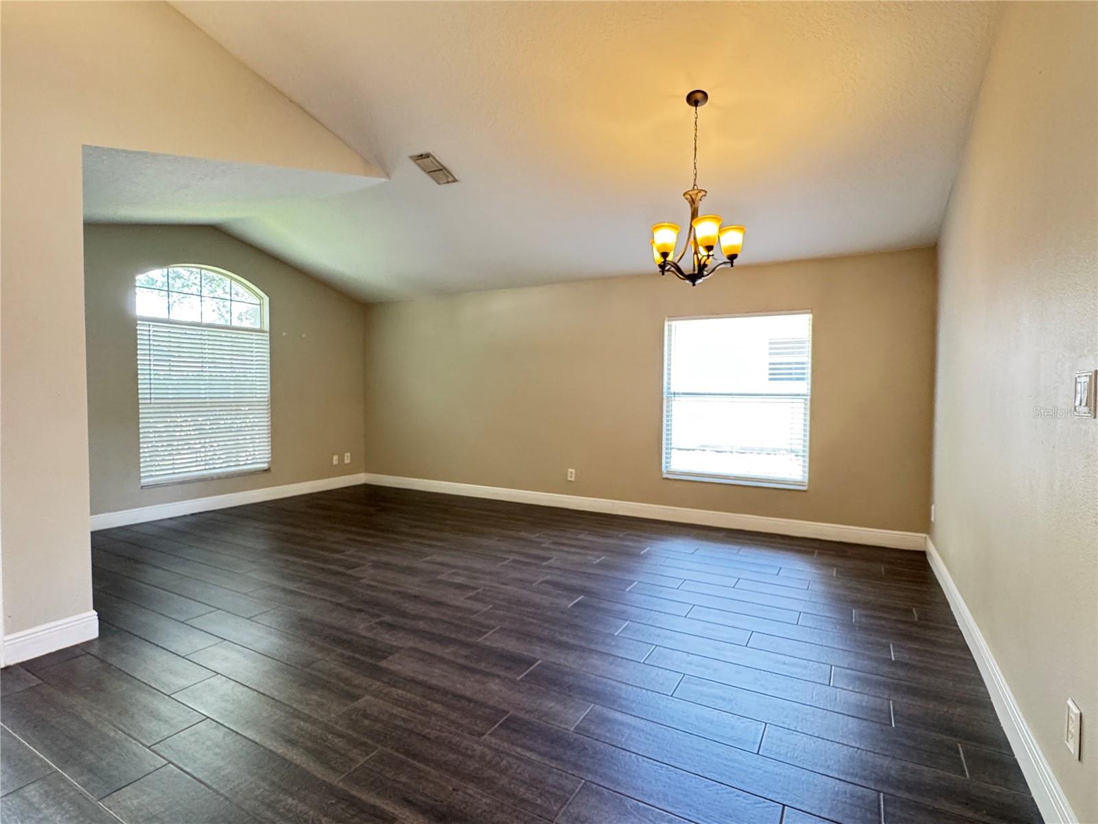 Image 4 of 23 For 475 Lisa Karen Circle