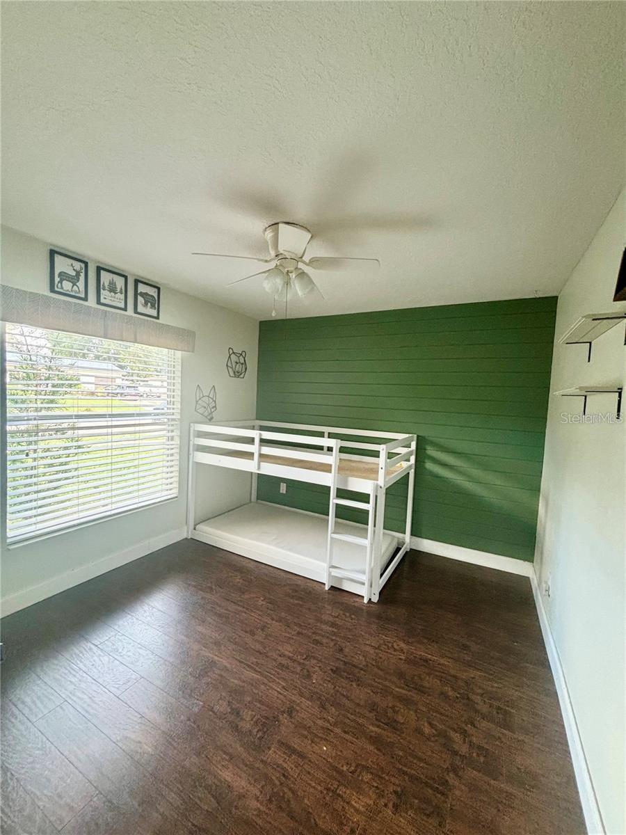 Image 11 of 16 For 417 Little Spring Hill Dr