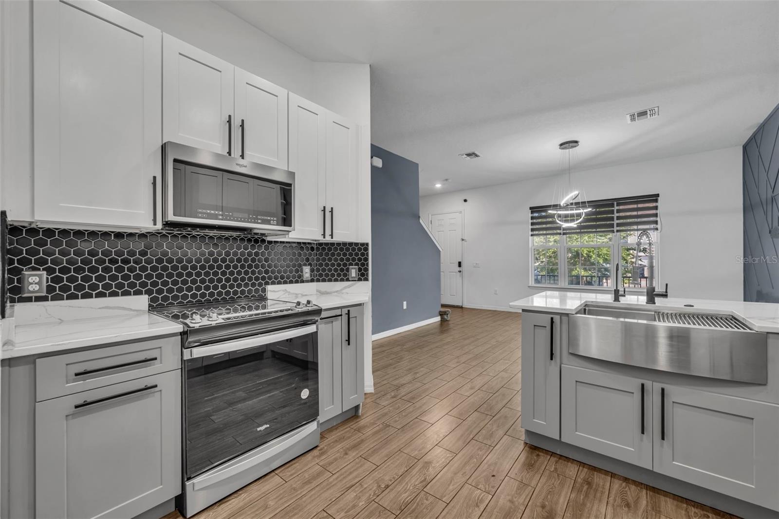 Image 16 of 33 For 15078 Willow Arbor Circle