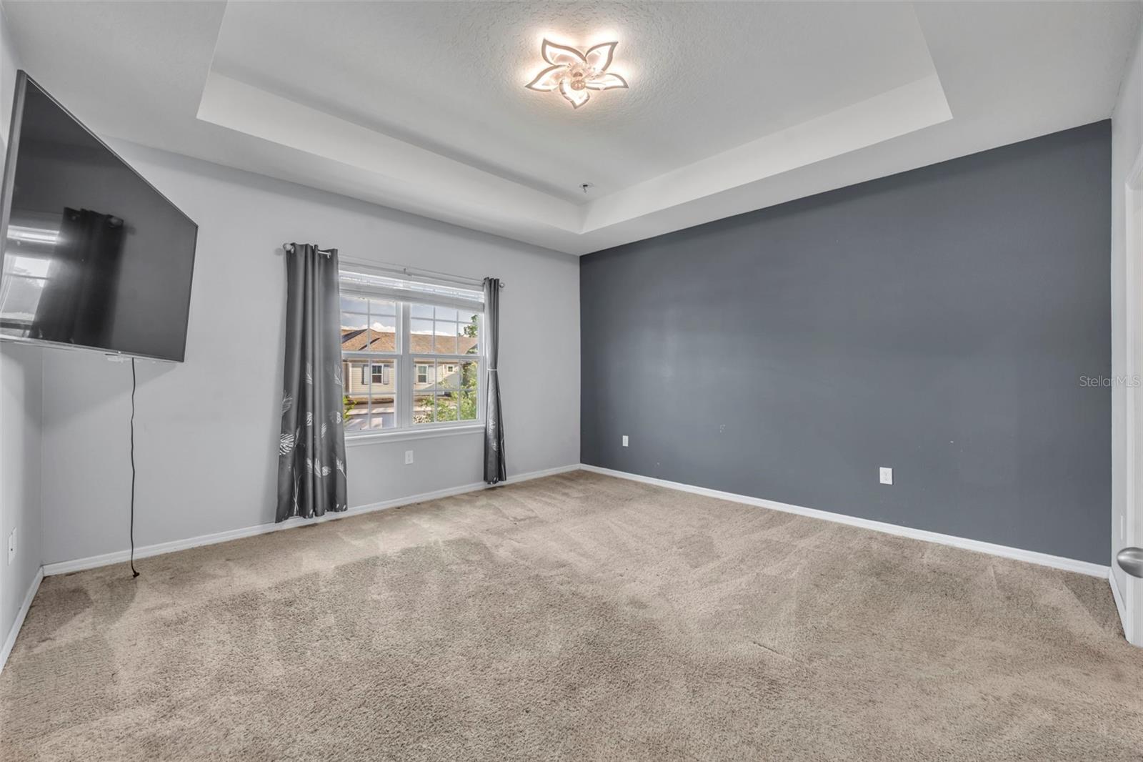 Image 23 of 33 For 15078 Willow Arbor Circle