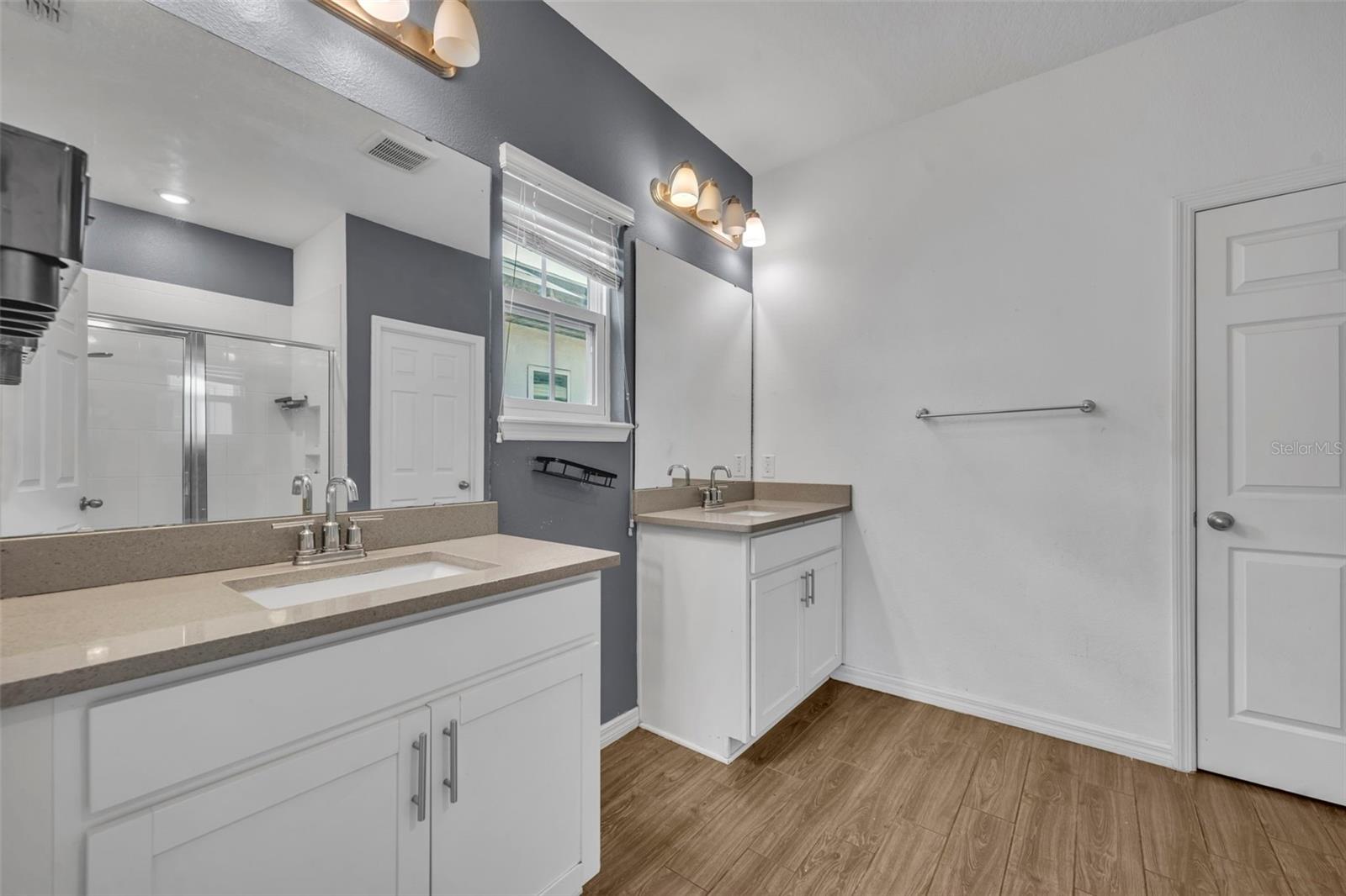 Image 26 of 33 For 15078 Willow Arbor Circle