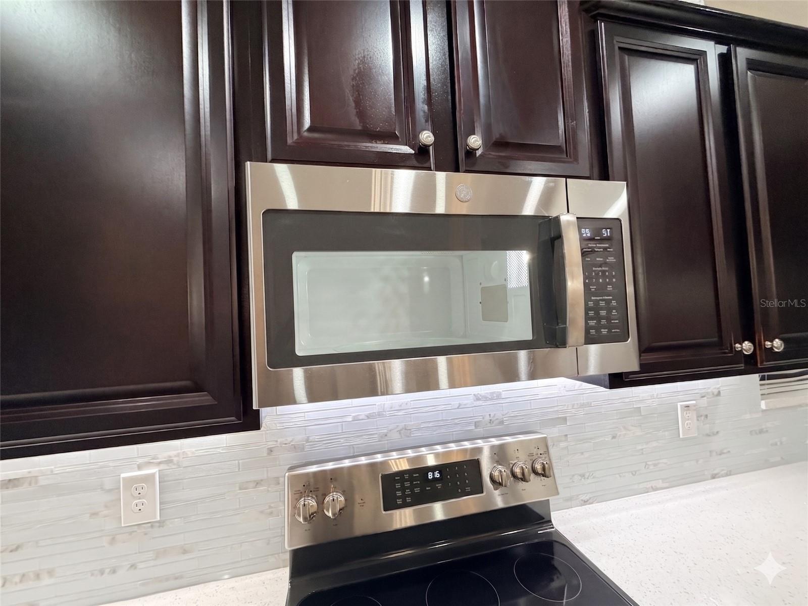 Image 11 of 80 For 2997 Buccaneer Palm Road