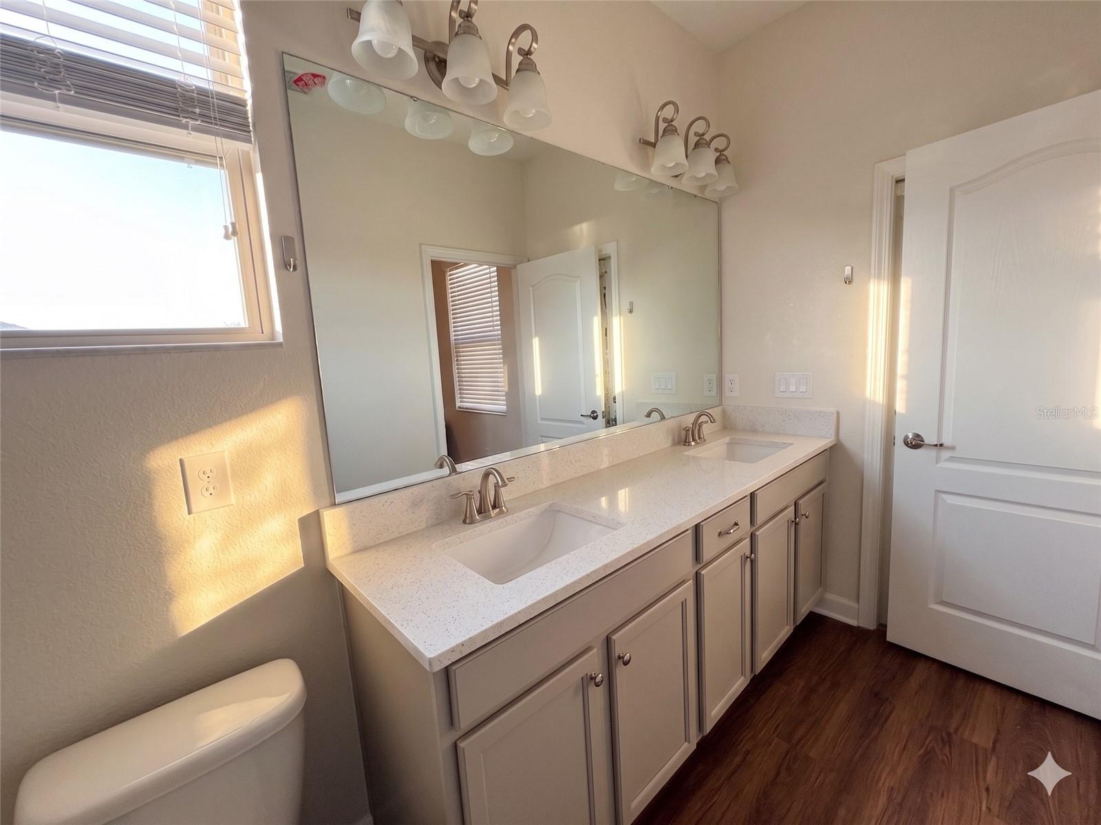 Image 22 of 80 For 2997 Buccaneer Palm Road