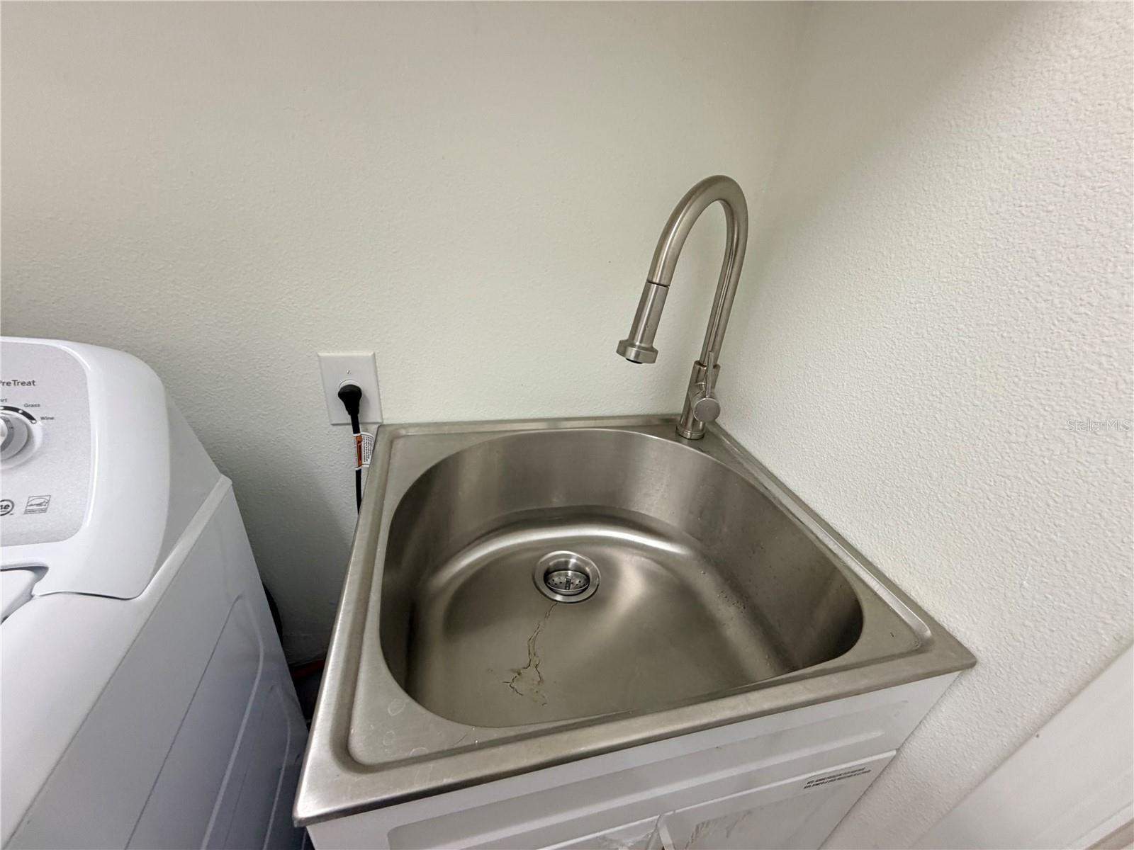 Image 41 of 80 For 2997 Buccaneer Palm Road