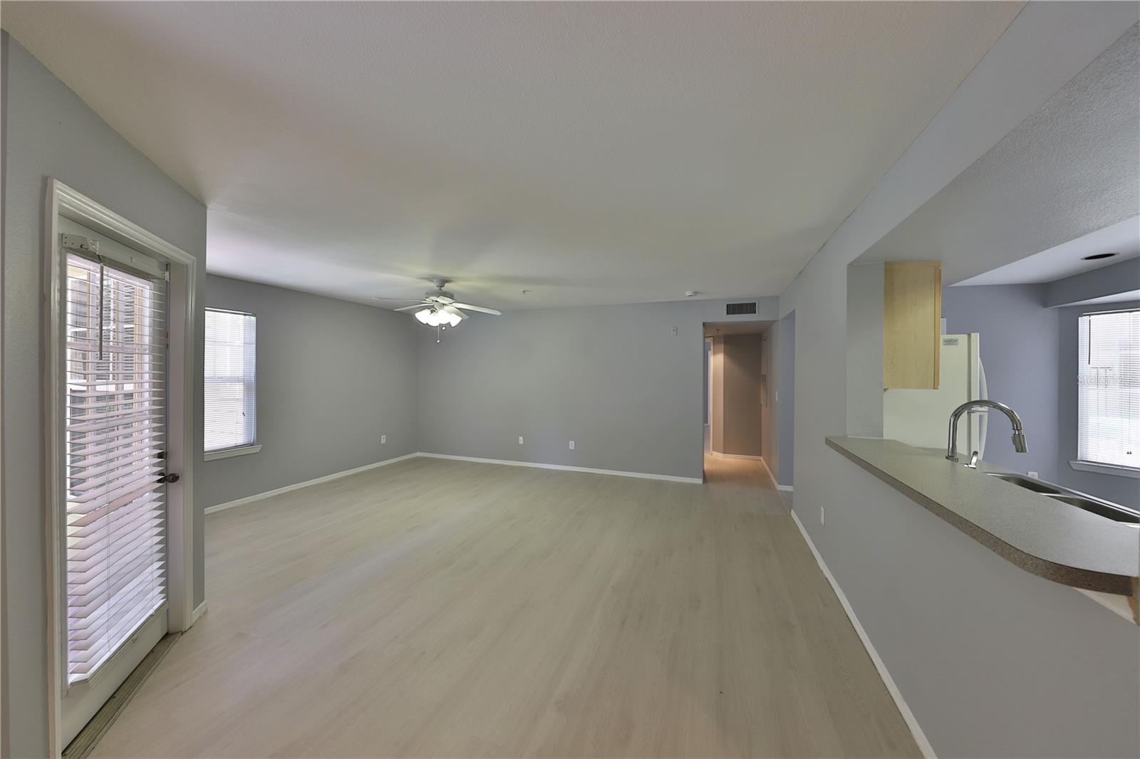 Image 4 of 21 For 409 Summit Ridge Place 111