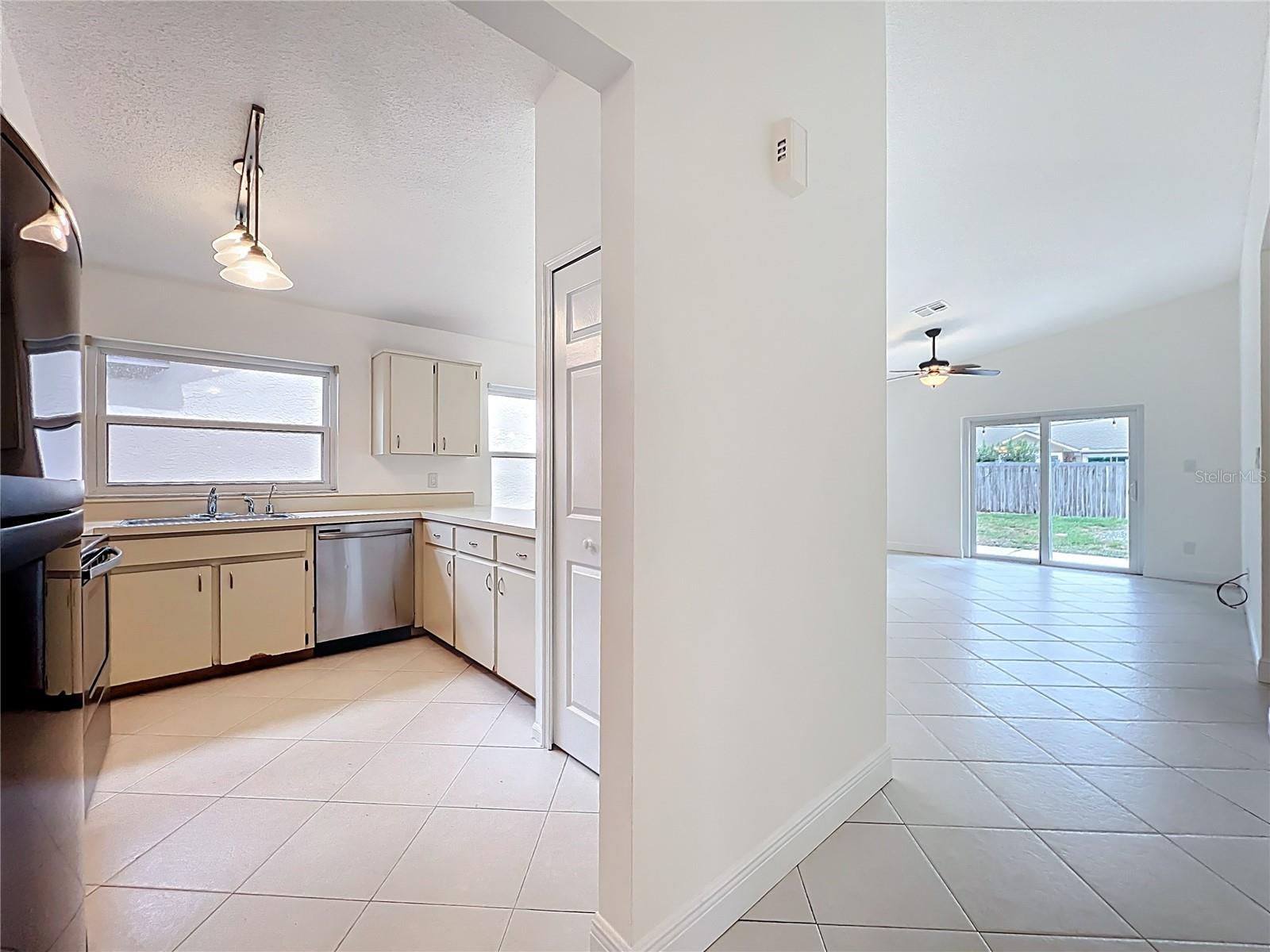 Image 14 of 59 For 4061 Buglers Rest Place