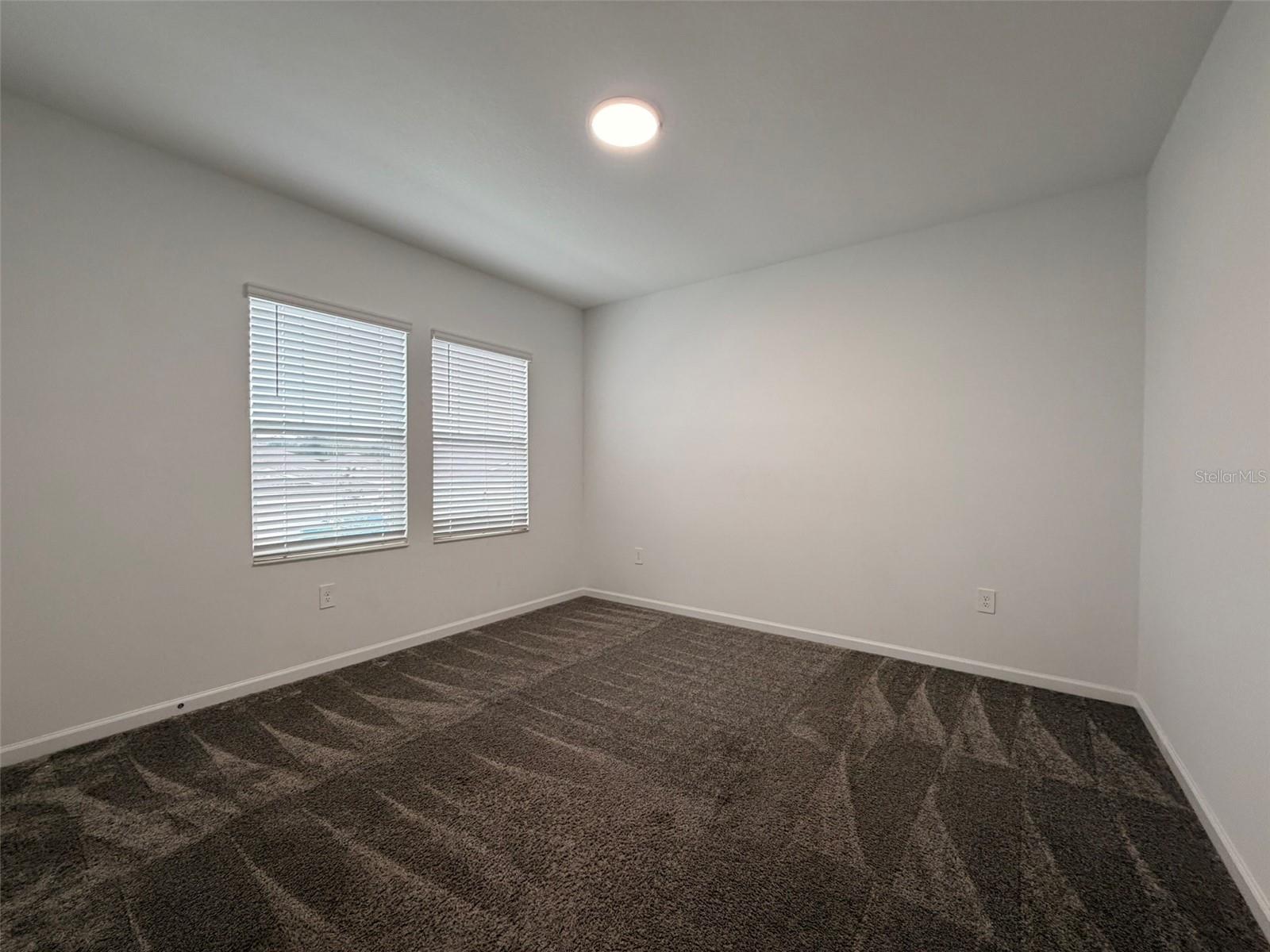 Image 24 of 39 For 2165 Sweet Honey Lane