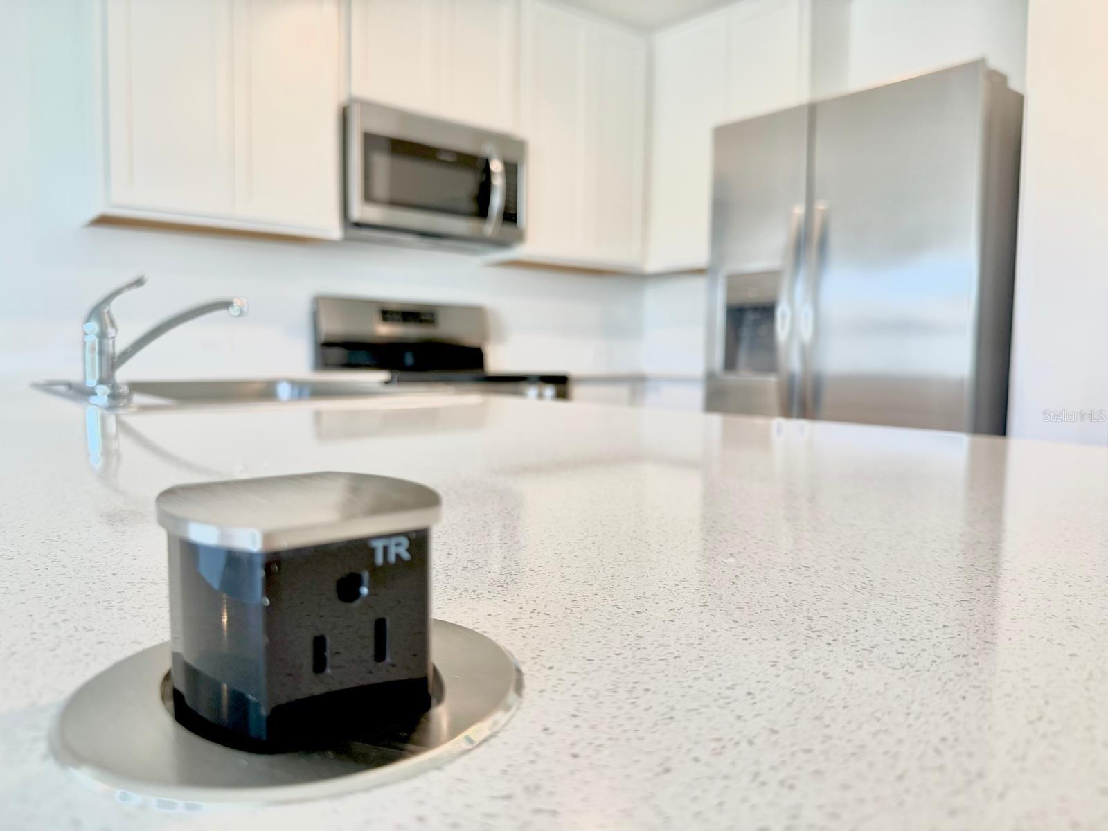 Image 8 of 20 For 836 Lynx Street