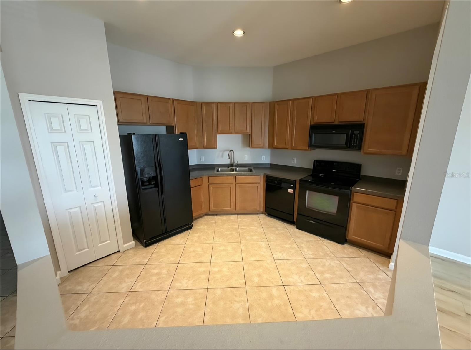 Image 3 of 16 For 4351 Anson Lane 302