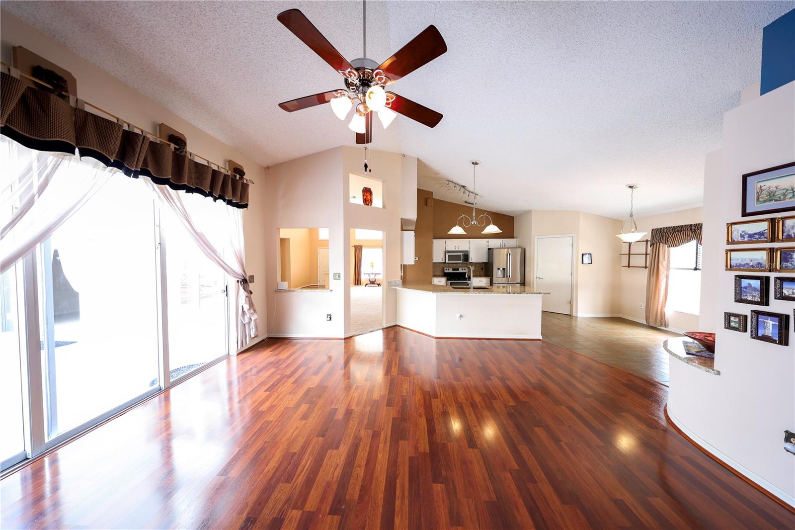 Image 10 of 35 For 2943 Paddington Way