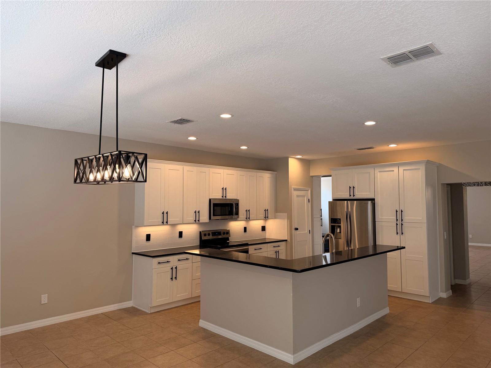 Image 15 of 54 For 528 Orange Cosmos Boulevard