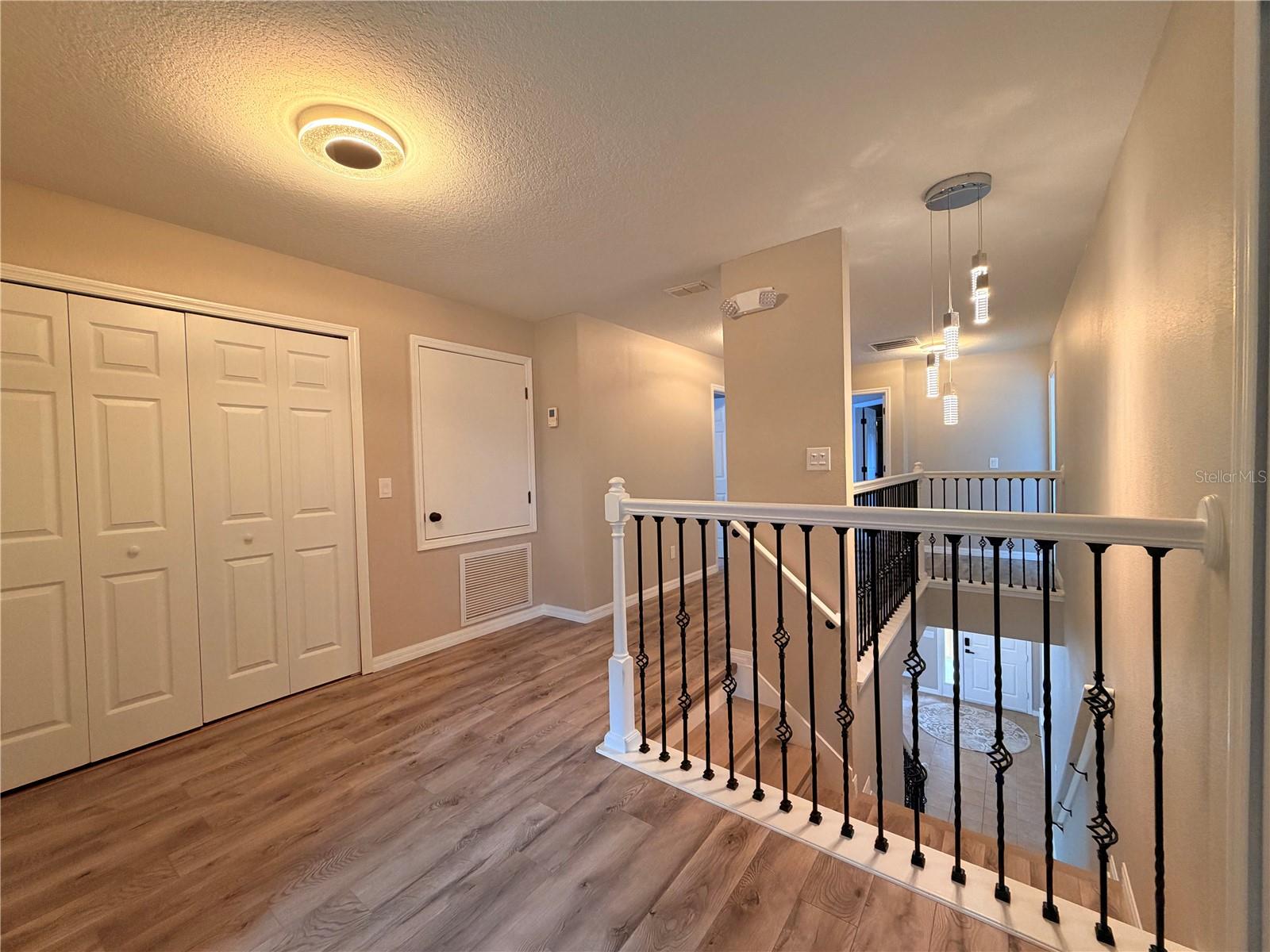 Image 22 of 54 For 528 Orange Cosmos Boulevard