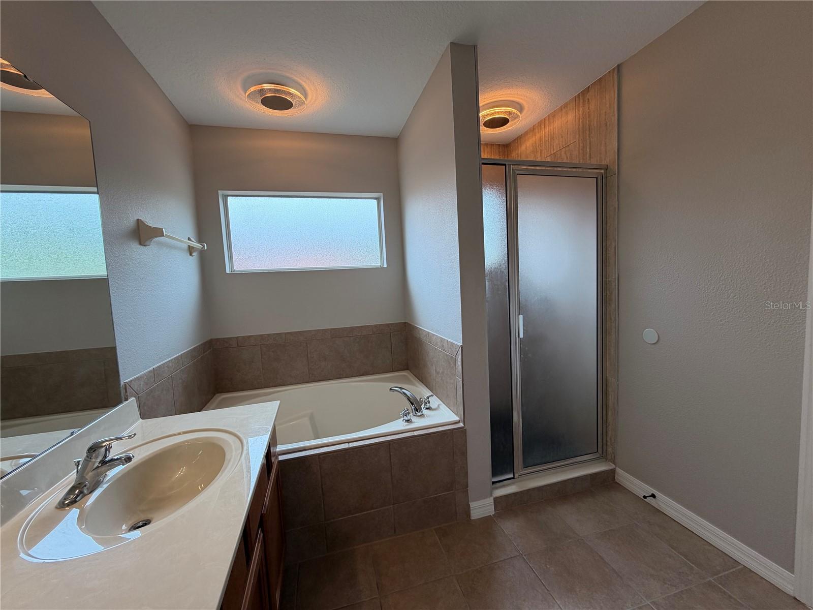 Image 32 of 54 For 528 Orange Cosmos Boulevard