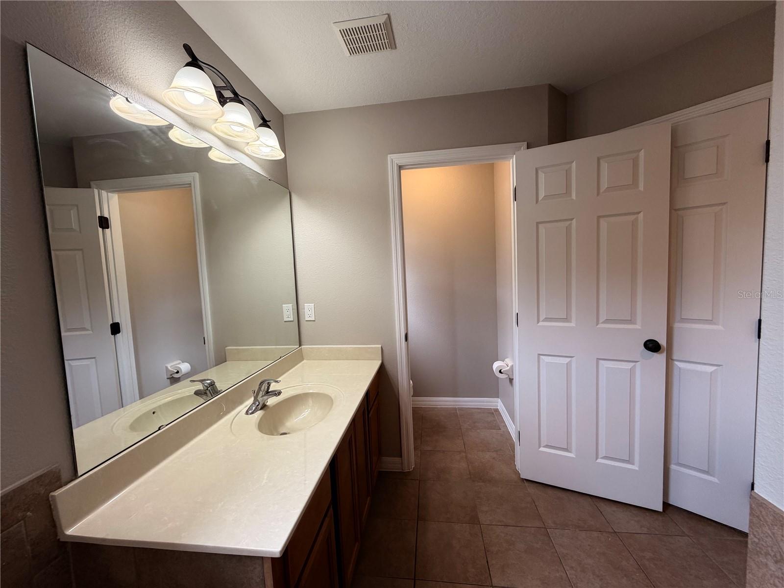 Image 39 of 54 For 528 Orange Cosmos Boulevard