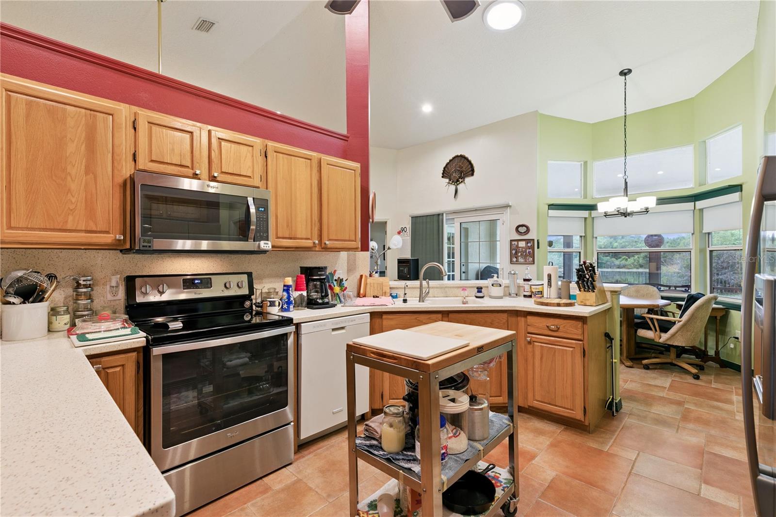 Image 17 of 52 For 1674 Carillon Park Drive