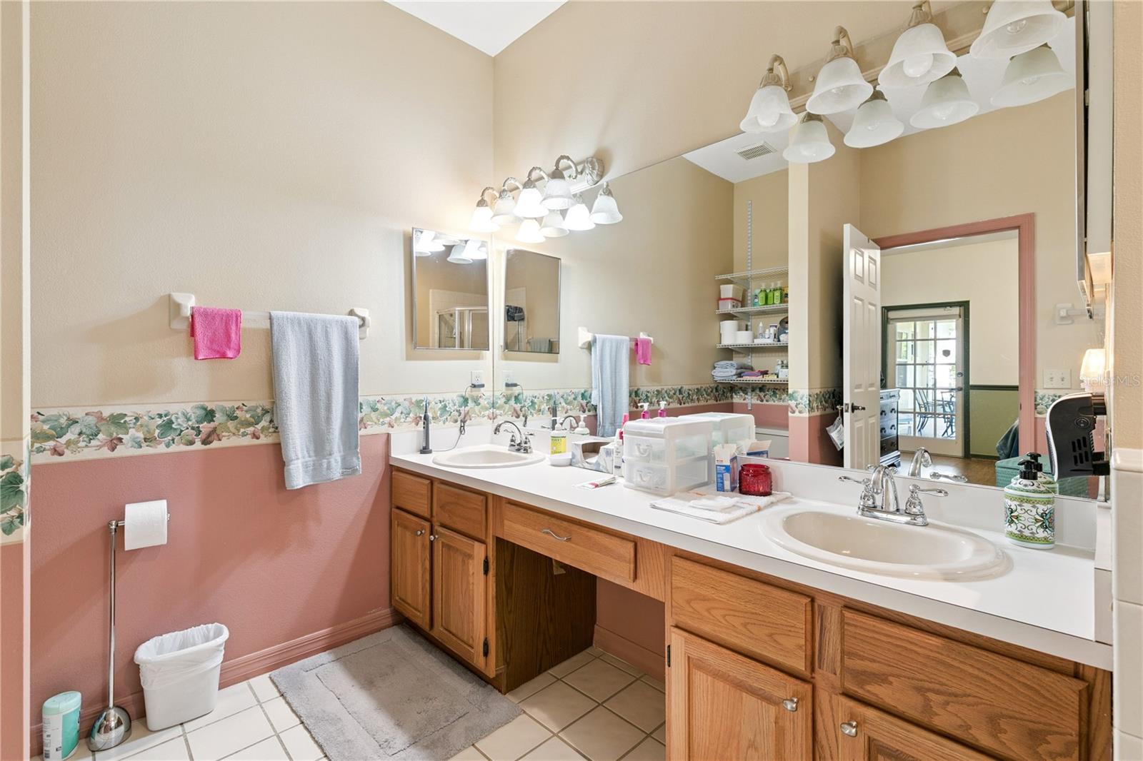 Image 26 of 52 For 1674 Carillon Park Drive